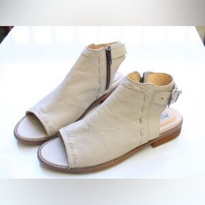 Muse & Cloud sling back peep toe booties